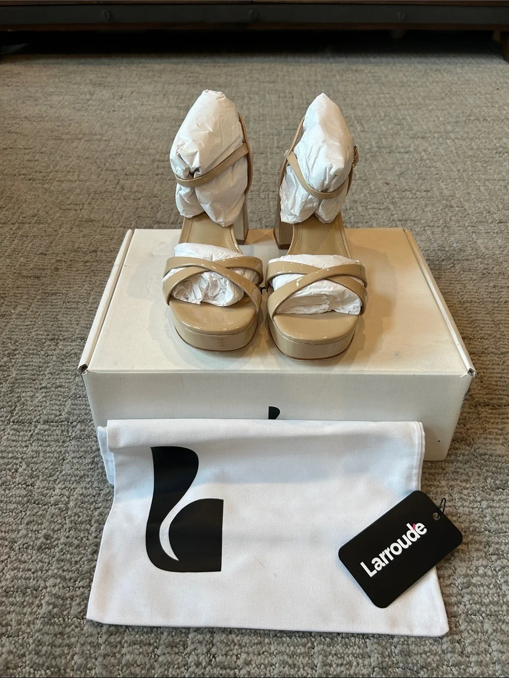 Latrobe Bianca Low Sandal Sand Patent Leather 7